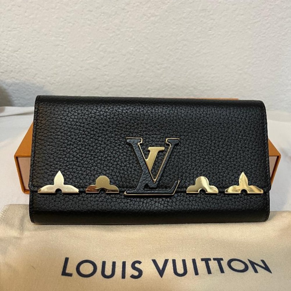 Taurillon Embellished Capucines Long Wallet GoldBlack